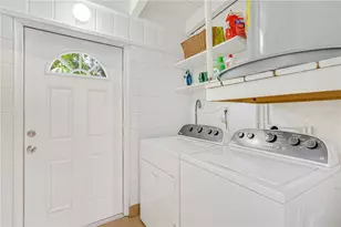 2003 Tetlow Pl, Sarasota, FL 34239 - Photo 17