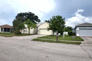 207 39th St E, Bradenton, FL 34208 - Photo 1