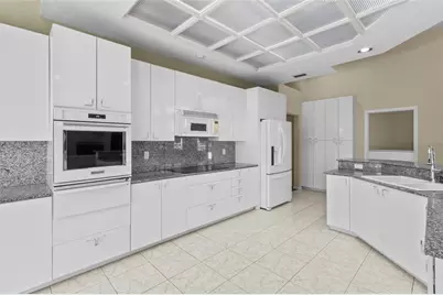 5166 Kestral Park Terrace, Sarasota, FL 34231 - Photo 21