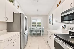 8735 Olde Hickory Ave, Sarasota, FL 34238 - Photo 17