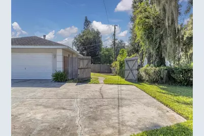 6733 Pennsylvania Avenue, Sarasota, FL 34243 - Photo 23