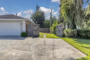 6733 Pennsylvania Ave, Sarasota, FL 34243 - Photo 23
