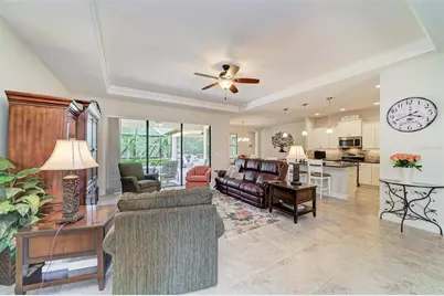 517 Chantilly Trail, Bradenton, FL 34212 - Photo 9