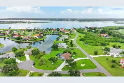 6187 9th Avenue Circle NE, Bradenton, FL 34212 - Photo 3