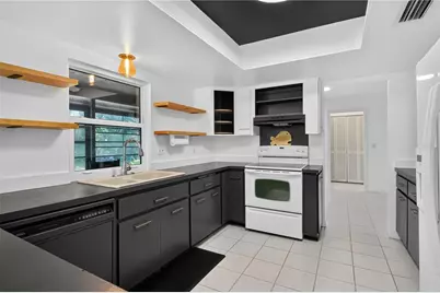 4825 Huntleigh Drive, Sarasota, FL 34233 - Photo 15