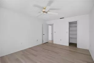 4825 Huntleigh Dr, Sarasota, FL 34233 - Photo 21