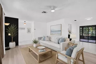 4825 Huntleigh Dr, Sarasota, FL 34233 - Photo 5