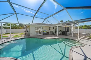 1211 Angela Maria Rd, Sarasota, FL 34243 - Photo 31