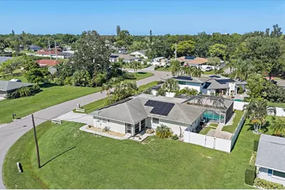 1211 Angela Maria Road, Sarasota, FL 34243 - Photo 39