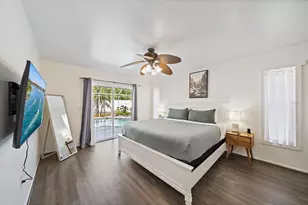 1211 Angela Maria Rd, Sarasota, FL 34243 - Photo 15