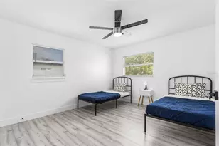 3856 Monica Pkwy, Sarasota, FL 34235 - Photo 15