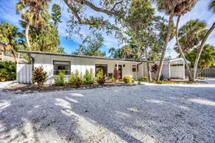 445 Reid St, Sarasota, FL 34242 - Photo 3