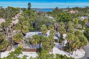 445 Reid St, Sarasota, FL 34242 - Photo 5