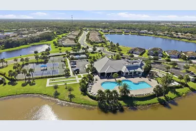 6538 Rosehill Farm Run, Lakewood Ranch, FL 34211 - Photo 45