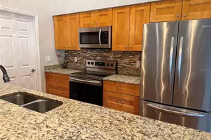 4007 78th Pl E, Sarasota, FL 34243 - Photo 11