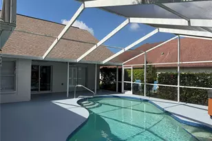 4007 78th Pl E, Sarasota, FL 34243 - Photo 29