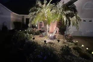 4007 78th Pl E, Sarasota, FL 34243 - Photo 3