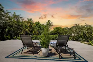 6343 Hollywood Blvd, Sarasota, FL 34231 - Photo 3