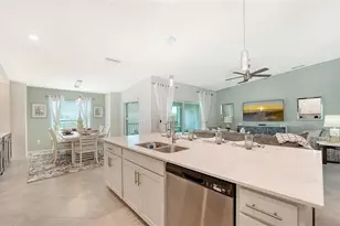 12550 Galapagos Ct, Venice, FL 34293 - Photo 15