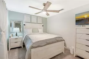 12550 Galapagos Ct, Venice, FL 34293 - Photo 7