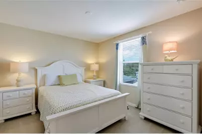 12566 Shimmering Oak Circle, Venice, FL 34293 - Photo 17