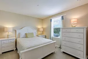 12566 Shimmering Oak Cir, Venice, FL 34293 - Photo 17