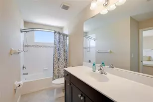 12566 Shimmering Oak Cir, Venice, FL 34293 - Photo 19