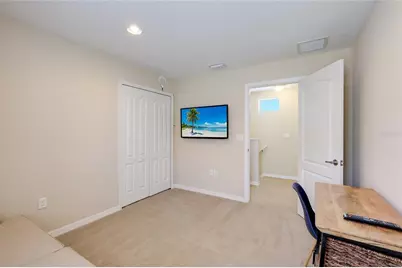 12566 Shimmering Oak Circle, Venice, FL 34293 - Photo 21
