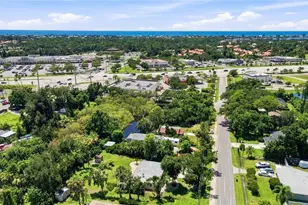 114 Lakeview Dr, Nokomis, FL 34275 - Photo 43