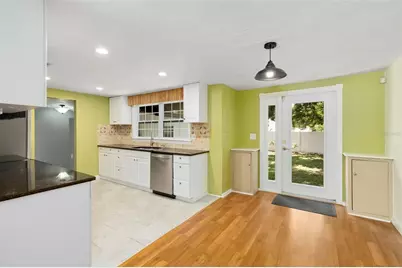 2702 Grand Cayman Street, Sarasota, FL 34231 - Photo 13