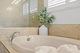 1731 Old Summerwood Blvd, Sarasota, FL 34232 - Photo 51
