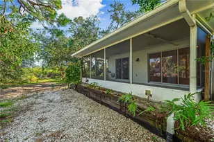 630 N Jefferson Ave, Sarasota, FL 34237 - Photo 27