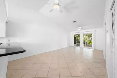630 N Jefferson Avenue #19, Sarasota, FL 34237 - Photo 5