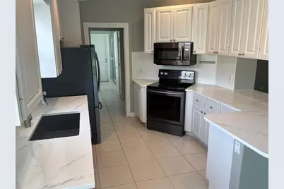 5796 Ivrea Drive, Sarasota, FL 34238 - Photo 9