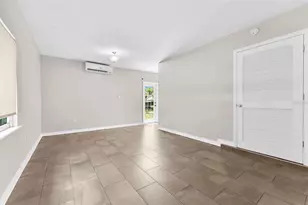 2488 Davis Blvd, Sarasota, FL 34237 - Photo 21