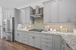 72 N School Ave, Sarasota, FL 34237 - Photo 13