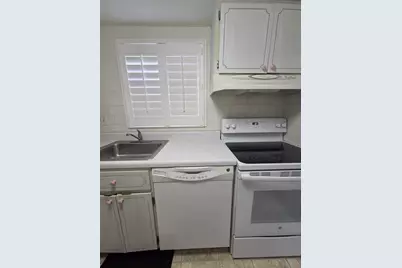 1542 Leisure Drive #N22, Bradenton, FL 34207 - Photo 7