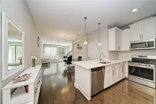 4991 Oarsman Ct, Sarasota, FL 34243 - Photo 5