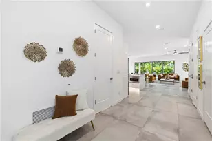 1671 Arlington St, Sarasota, FL 34239 - Photo 5