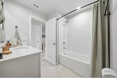 5636 Silverbridge Trail, Bradenton, FL 34211 - Photo 37