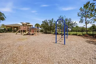 5636 Silverbridge Trl, Bradenton, FL 34211 - Photo 69