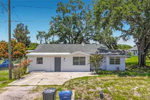 220 29th St E, Palmetto, FL 34221 - Photo 1