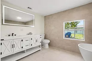 220 29th St E, Palmetto, FL 34221 - Photo 59
