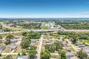 220 29th St E, Palmetto, FL 34221 - Photo 47