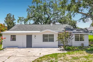 220 29th St E, Palmetto, FL 34221 - Photo 15