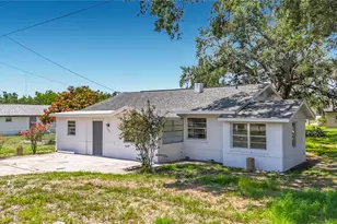 220 29th St E, Palmetto, FL 34221 - Photo 13