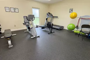 7461 W Country Club Dr N, Sarasota, FL 34243 - Photo 27