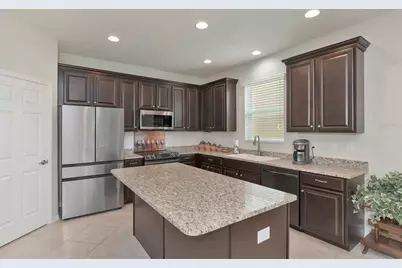 7711 110th Avenue E, Parrish, FL 34219 - Photo 7