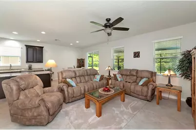 7711 110th Avenue E, Parrish, FL 34219 - Photo 5