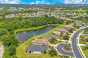 12225 Whisper Lake Dr, Bradenton, FL 34211 - Photo 31